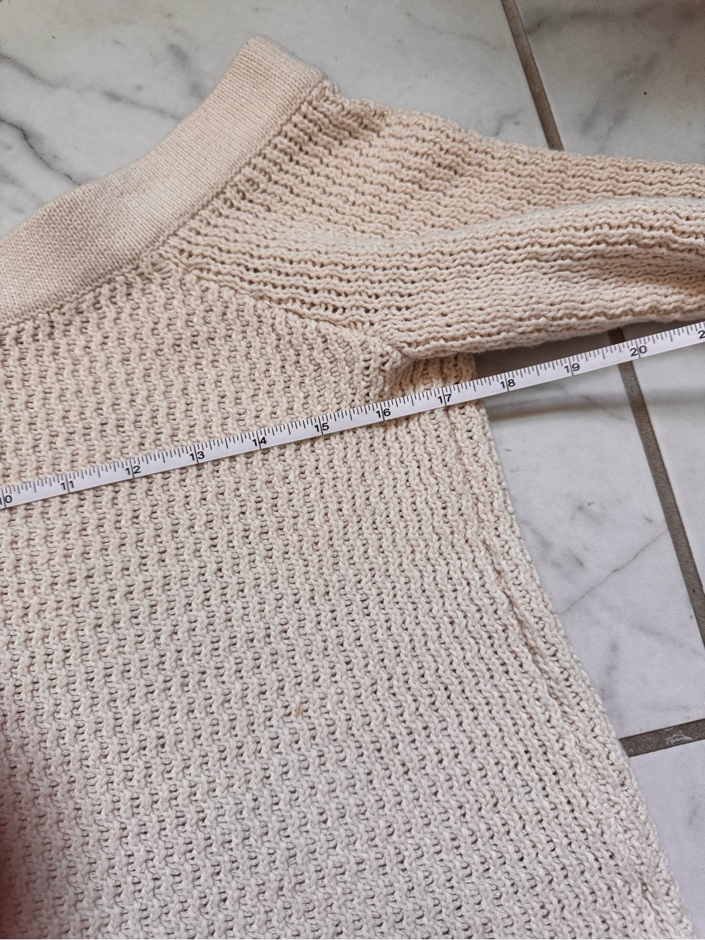 Abercrombie & Fitch Off-the-Shoulder Cream Knit Sweater - Picture 2 of 9
